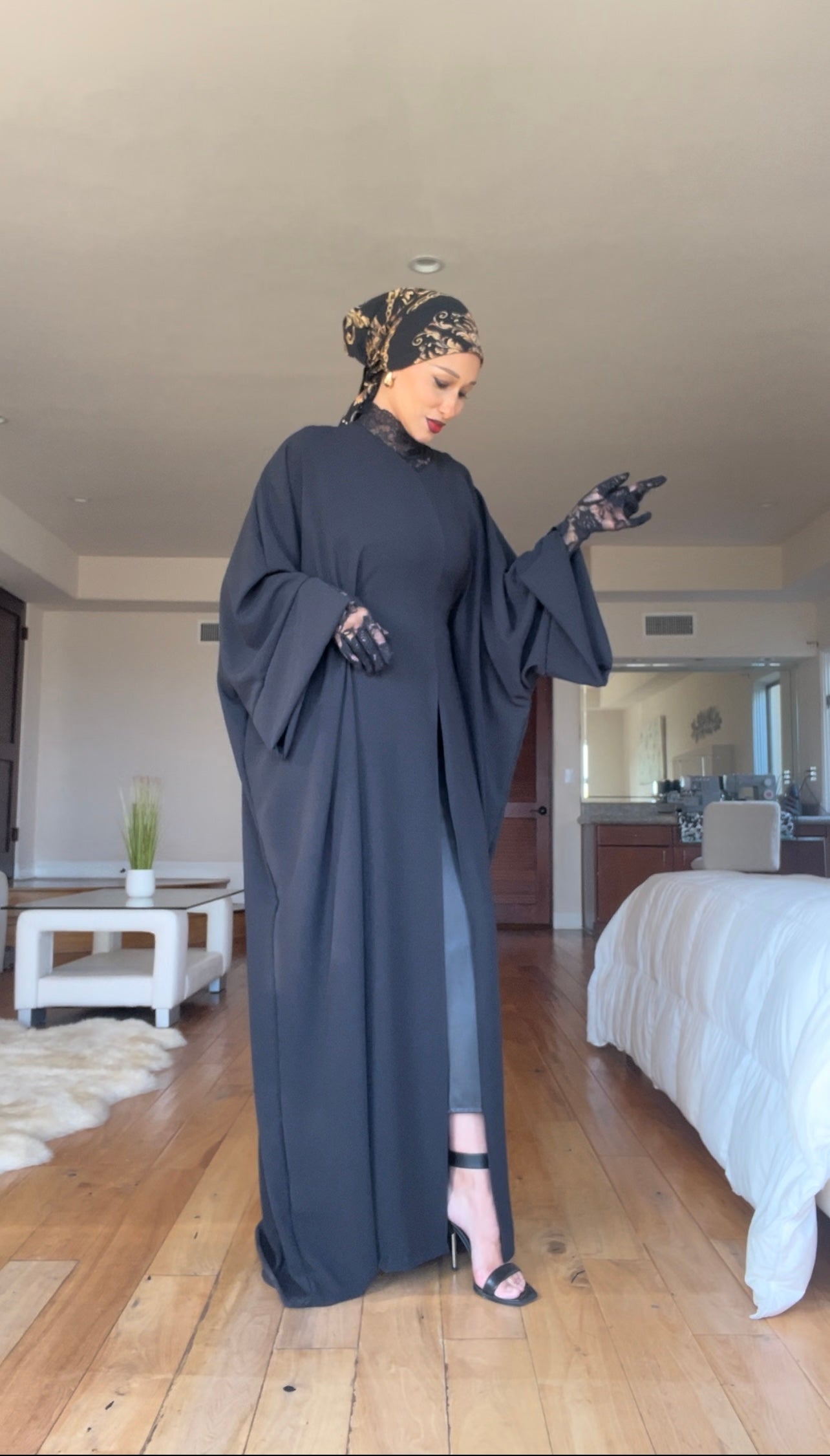 Black Front Slit Maxi Abaya
