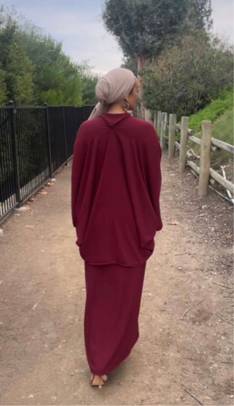 The “Dia” Set in Maroon