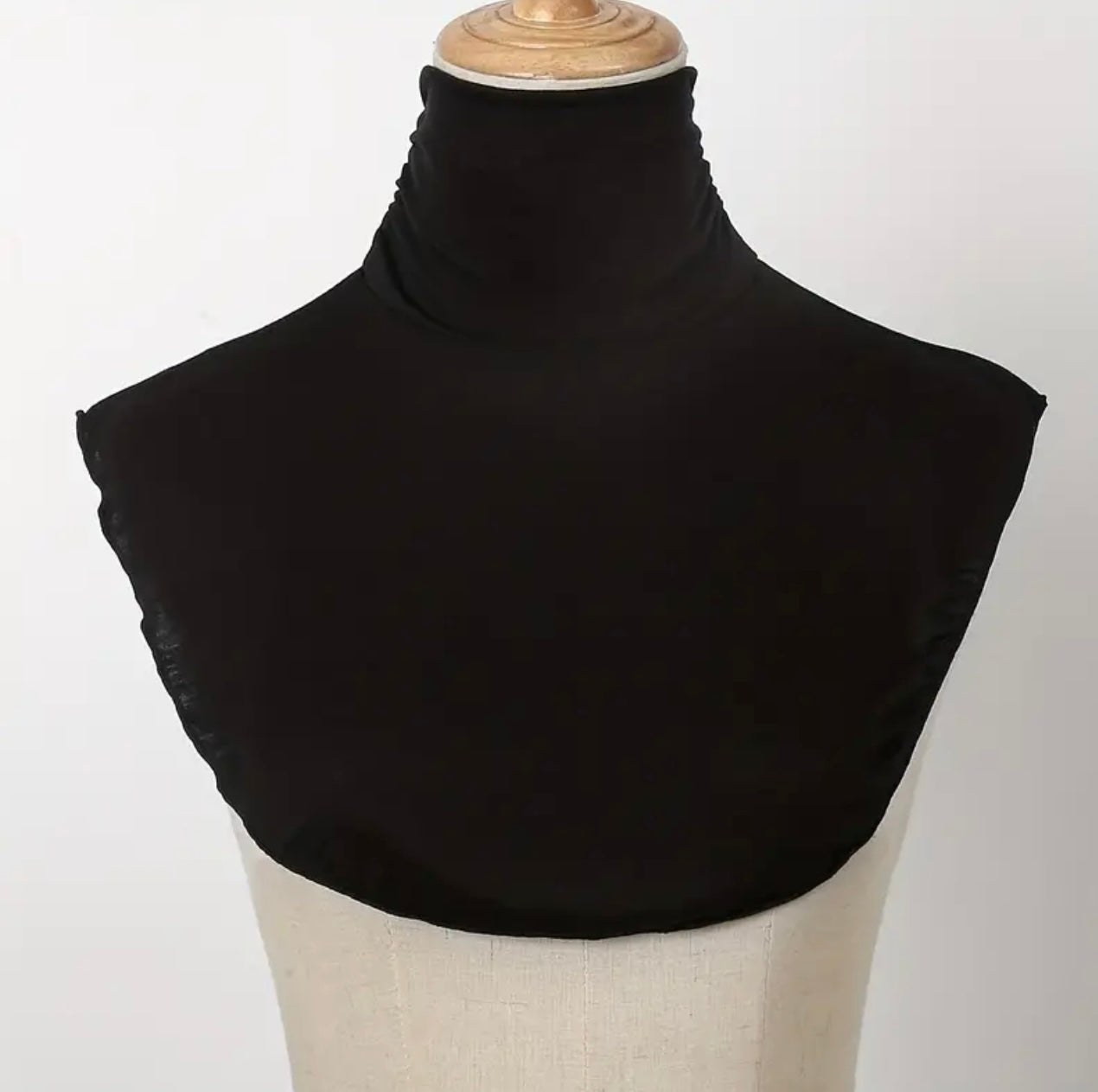Detachable Faux Collar in Black