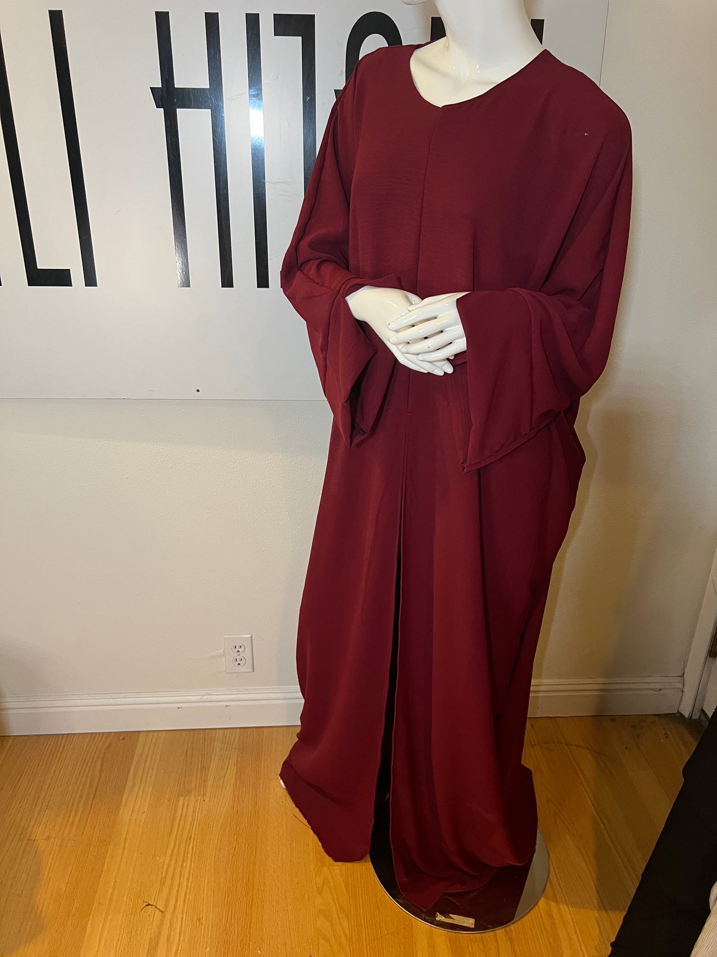 Front Slit Maxi Abaya in Maroon