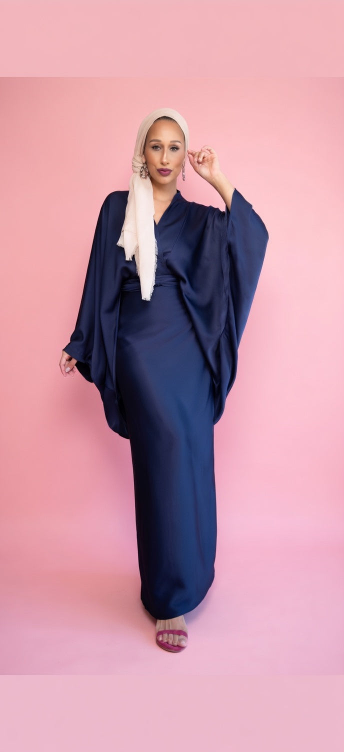 “Laila” Set in Midnight Blue