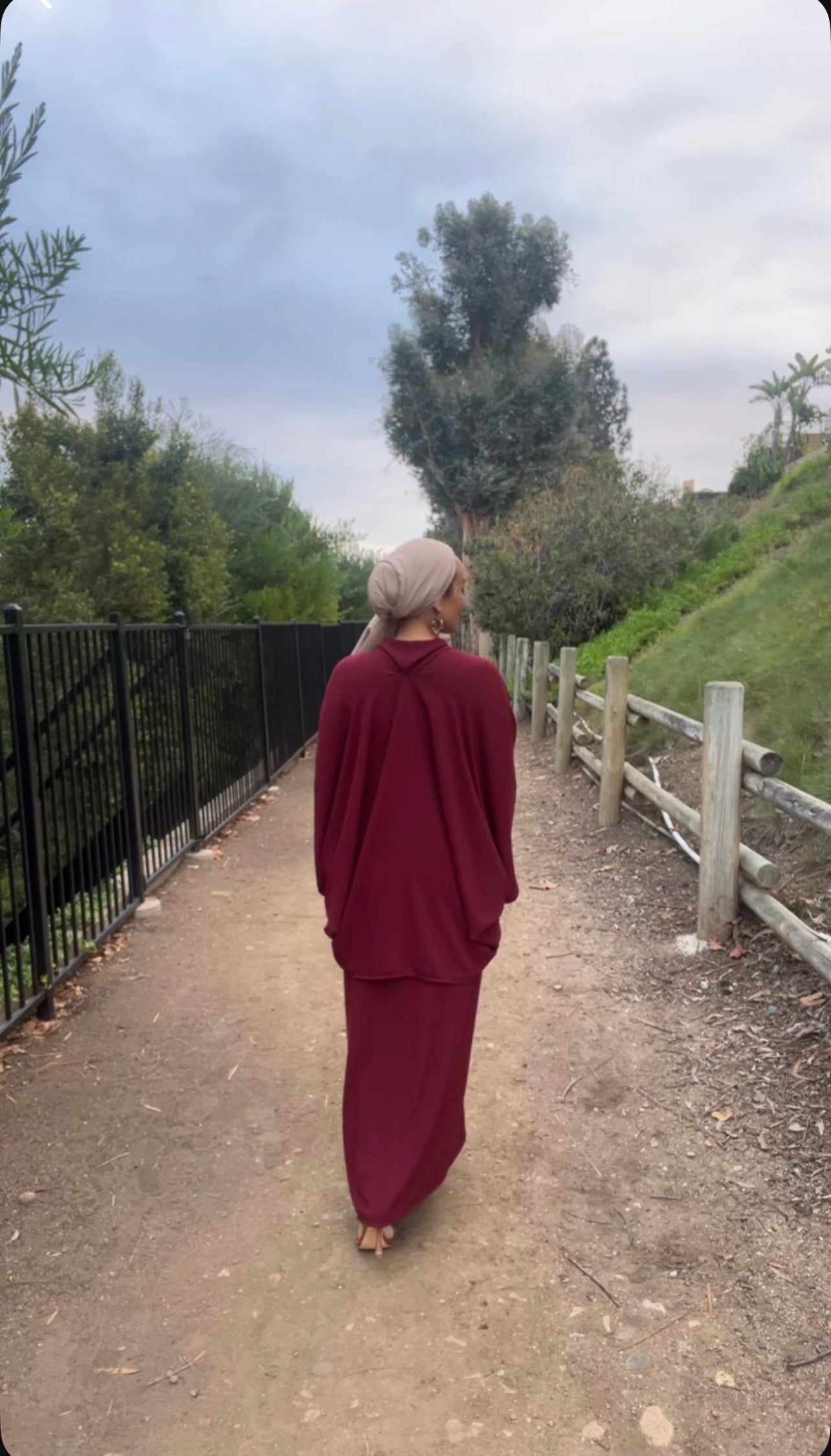 The “Dia” Set in Maroon