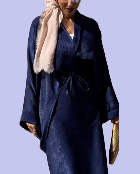 “Laila” Set in Midnight Blue